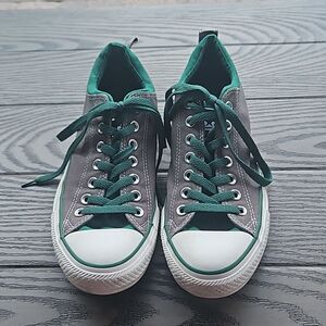 Converse Chuck Taylor All Star Low tops - forest green/ gray- women's 11 /mens 9